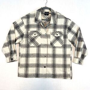HFX Jacket Shacket Womens Medium White Black Plaid Snap Button Up Pockets Wool